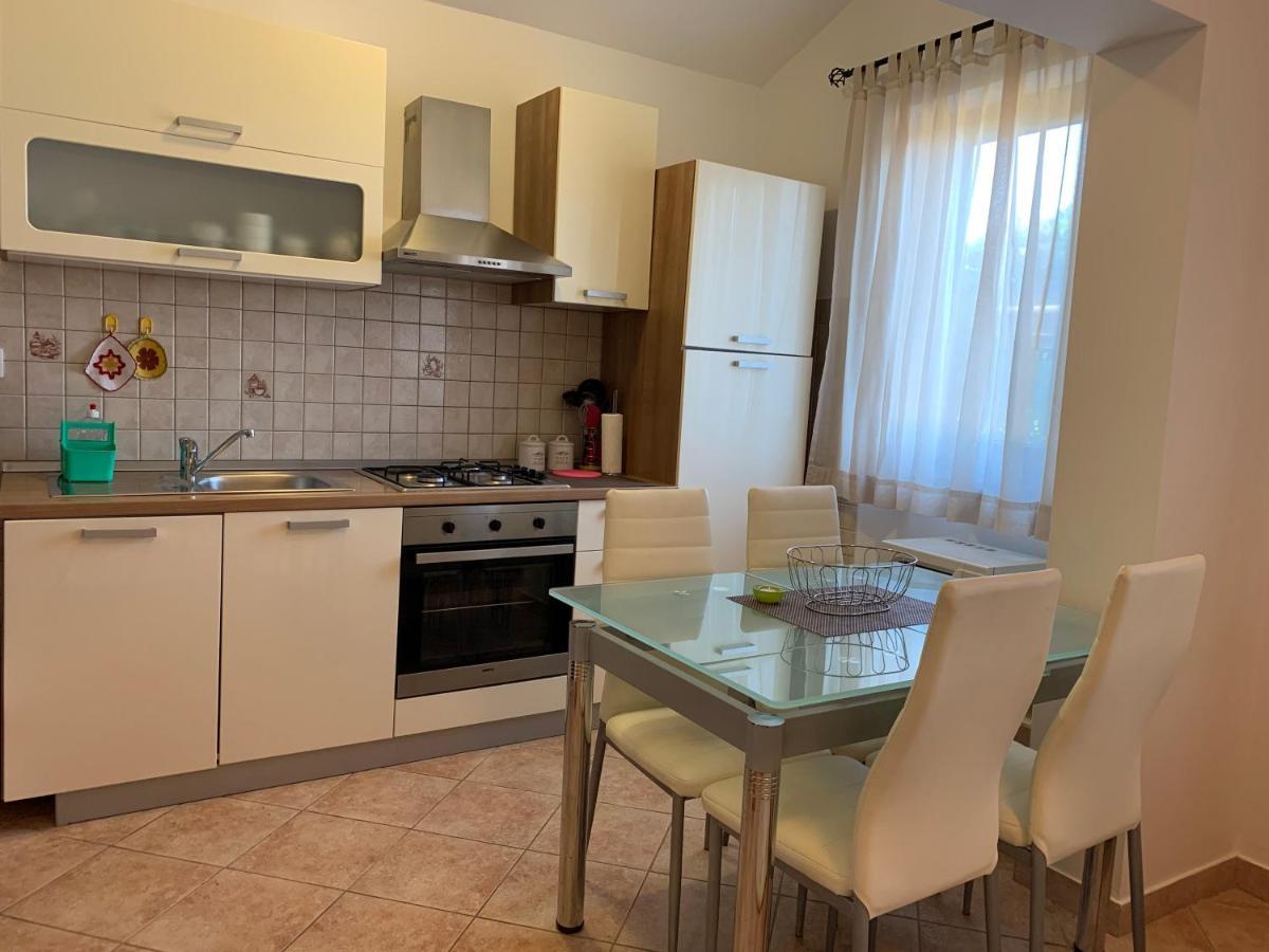 Apartments & Room Piutti Бале Экстерьер фото